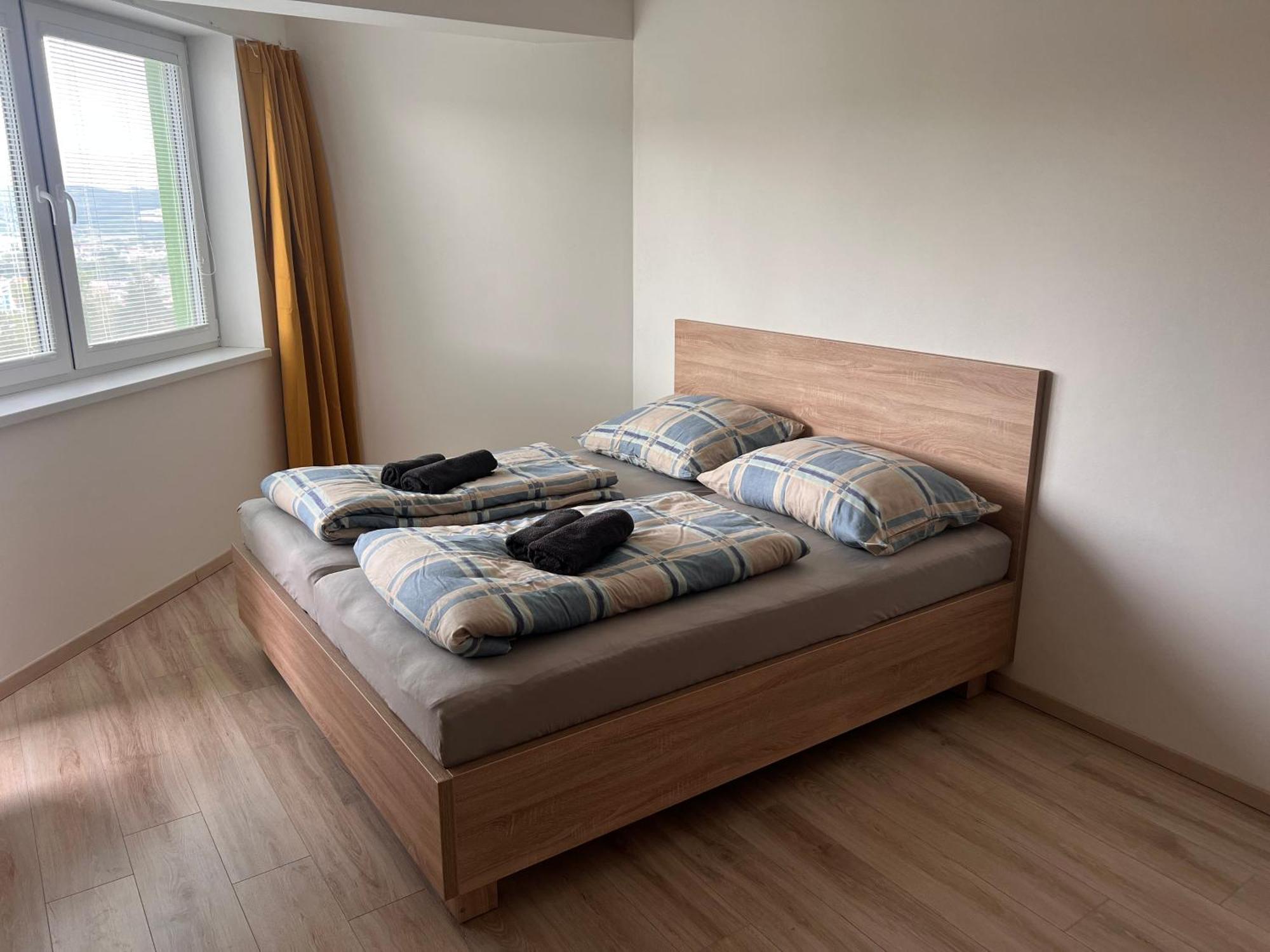 Saratovska Apartman Trenčín Kültér fotó