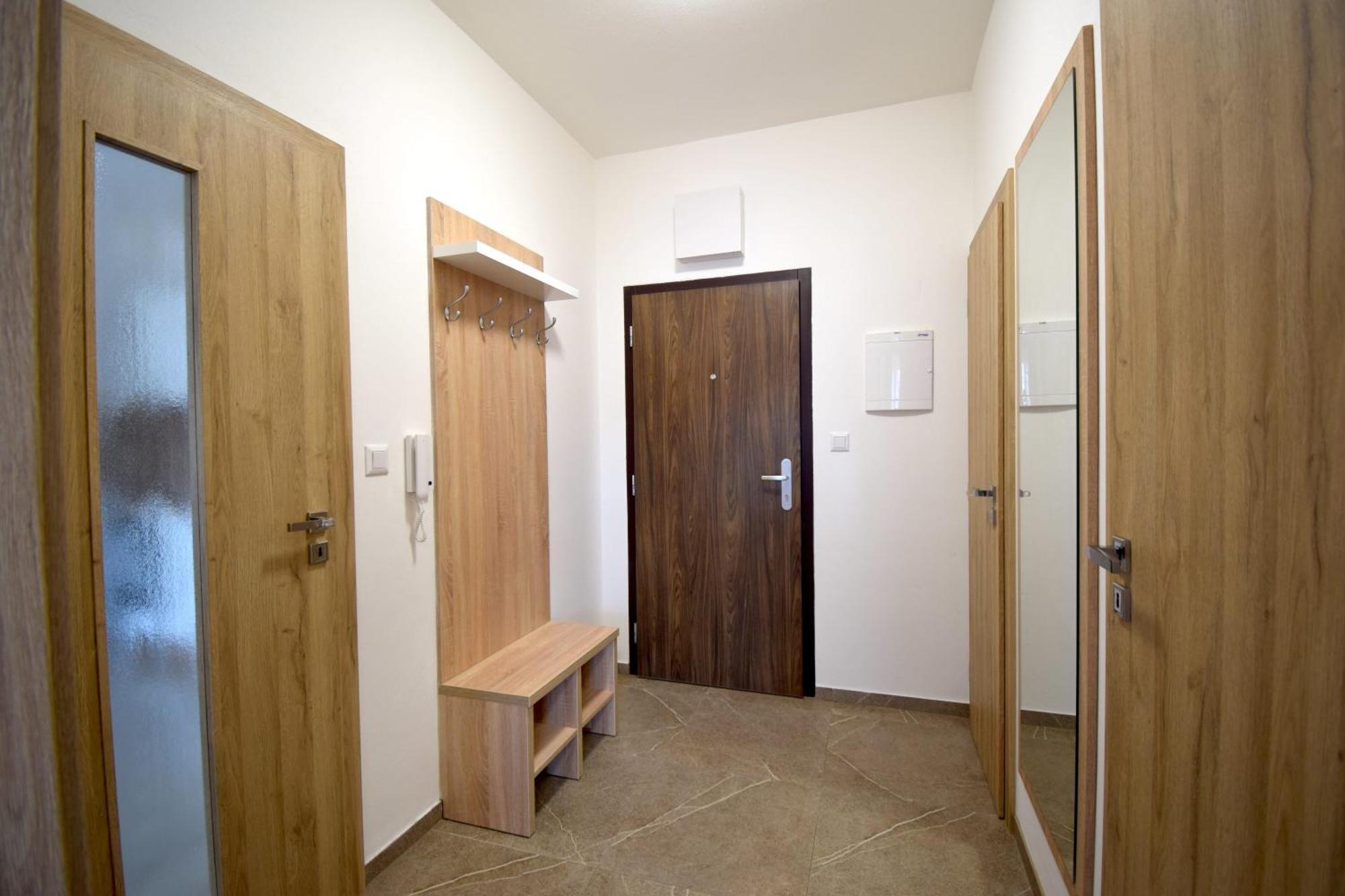 Saratovska Apartman Trenčín Kültér fotó